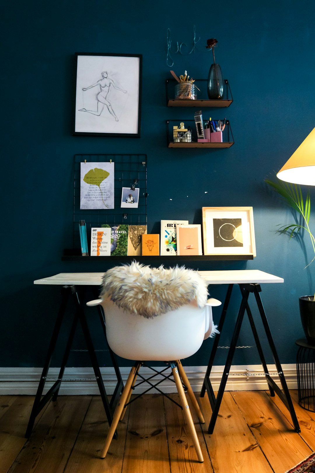 Beautiful interior design. Home office in Berlin, Germany. Available for rent for your next photoshoot via beazy.co. 